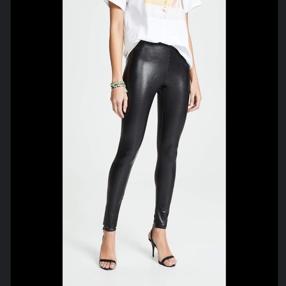 COMMANDO CONTROL High Waisted Raw Hem Black Faux Leather Legging M